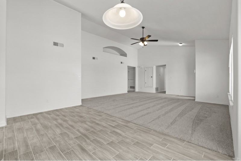 1060 Summer Rain St - Photo 4 of 20