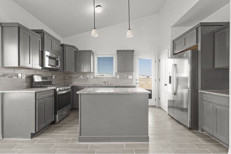 1041 Summer Lake Street - Photo 6 of 22