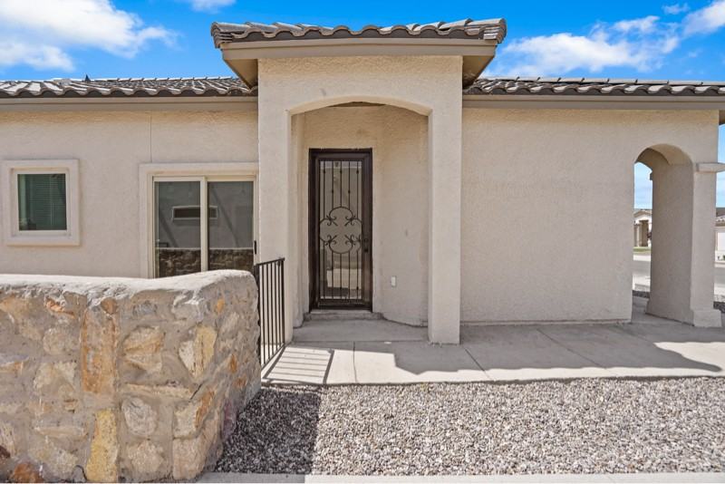 612 Cedarwood Avenue - Photo 2 of 19