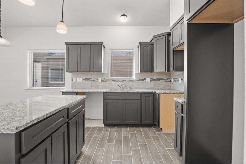 14329 Bill Lazor Pkwy - Photo 2 of 25