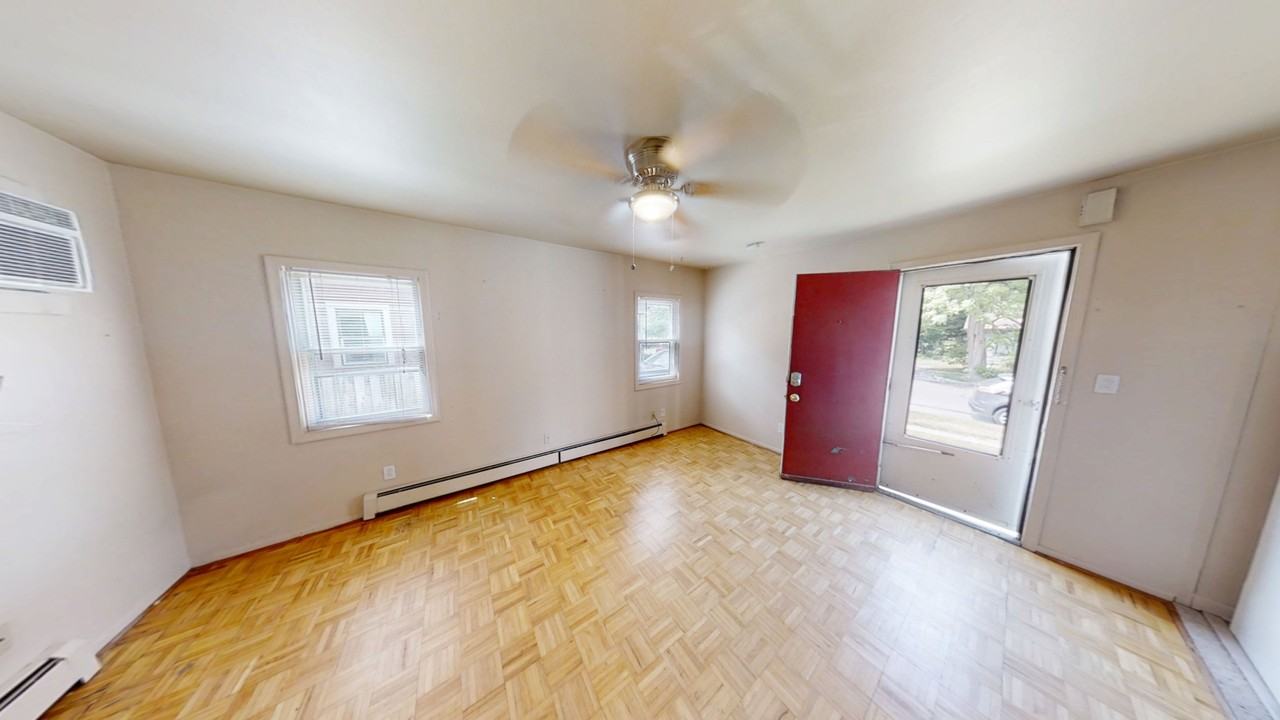 118 E. Kingsley - Photo 2 of 4