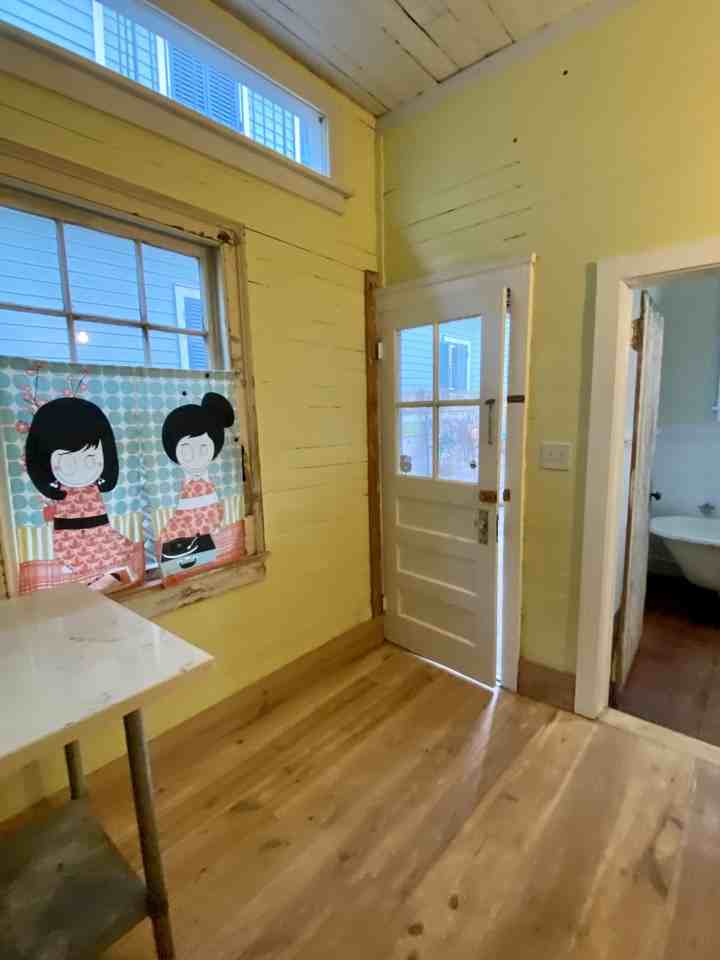 2433 Chartres St #2433 - Photo 5 of 13