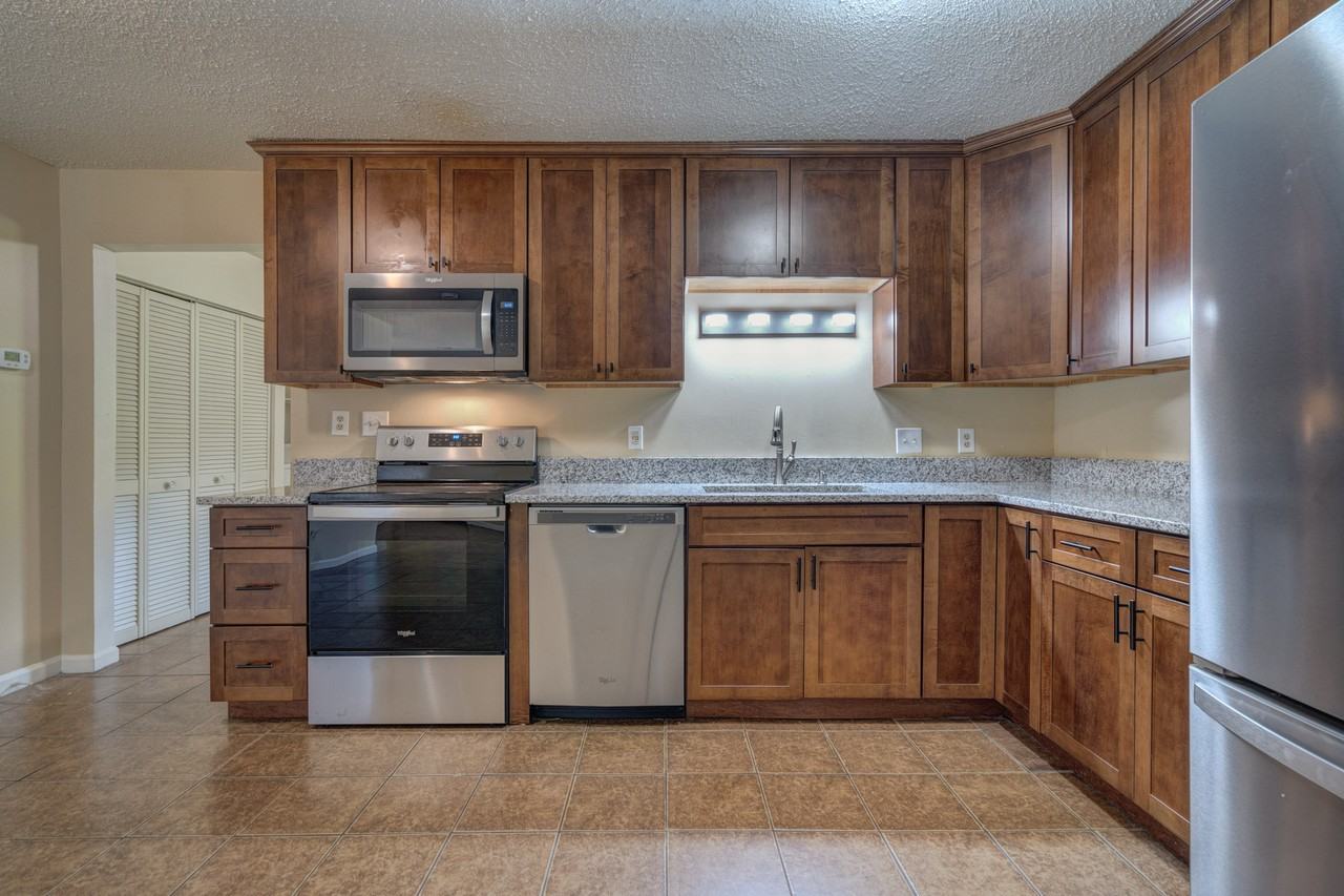 135 Clover Valley Cir #135 - Photo 5 of 29