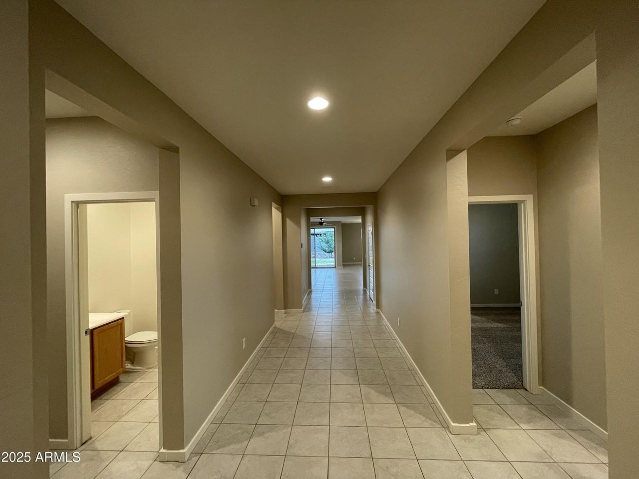 735 W Micanopy Trl - Photo 7 of 50