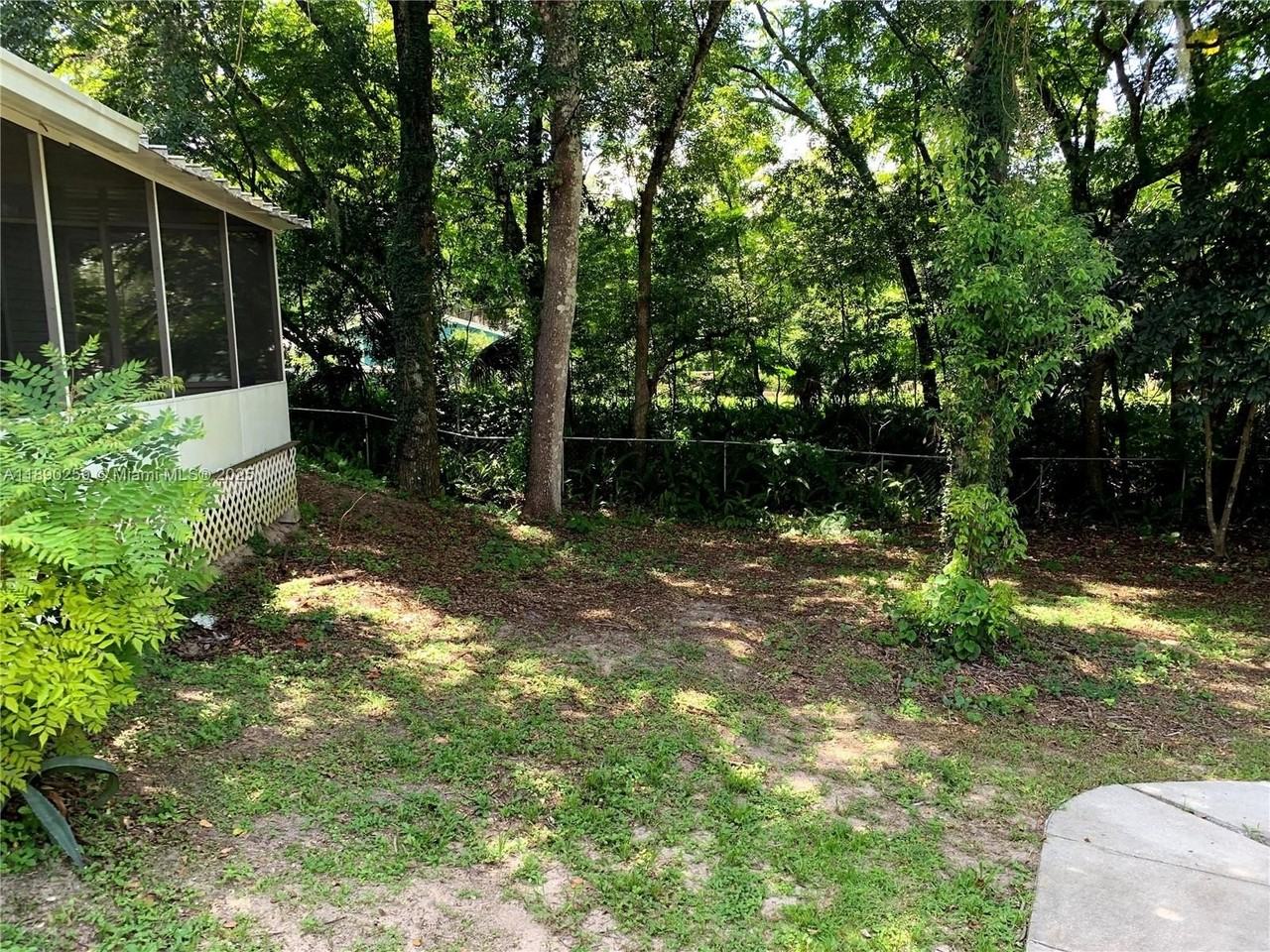 325 E Plymouth Ave #0 - Photo 6 of 39