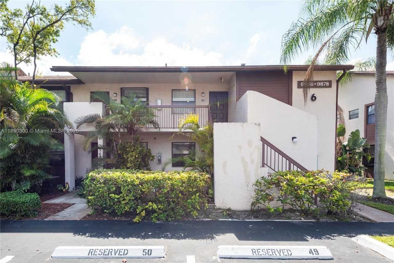 9876 Nob Hill Ct #9876 - Photo 3 of 23