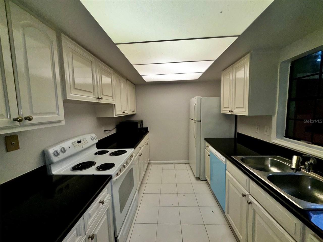 7473 Belle River Ct #16 - Photo 5 of 21