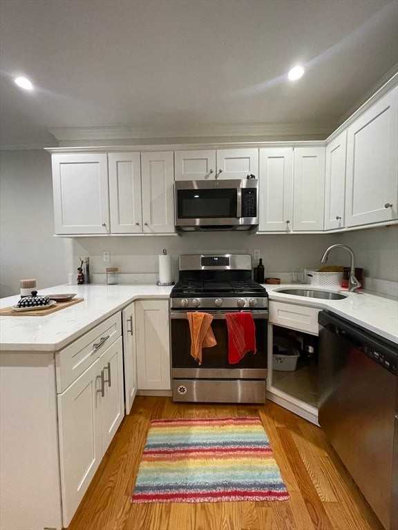 9 Savin Hill Ave - Photo 7 of 20