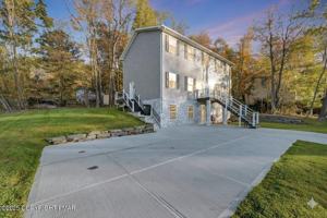featured image of 42 Skyline Dr