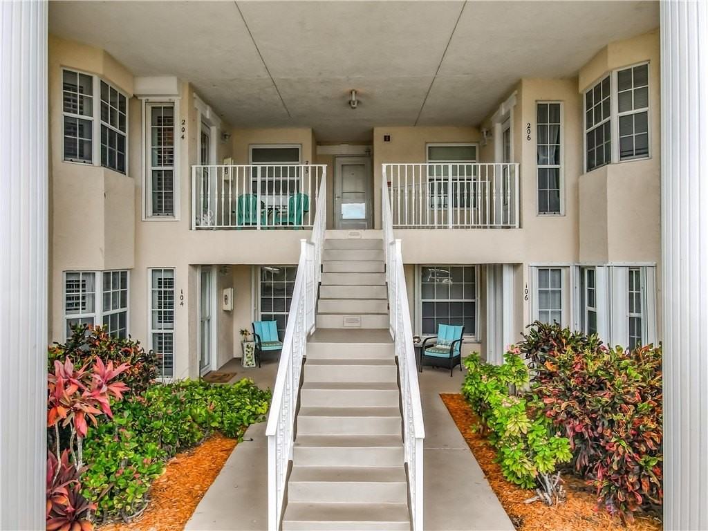 760 Lake Orchid Cir Apt 204 #204 - Photo 4 of 33