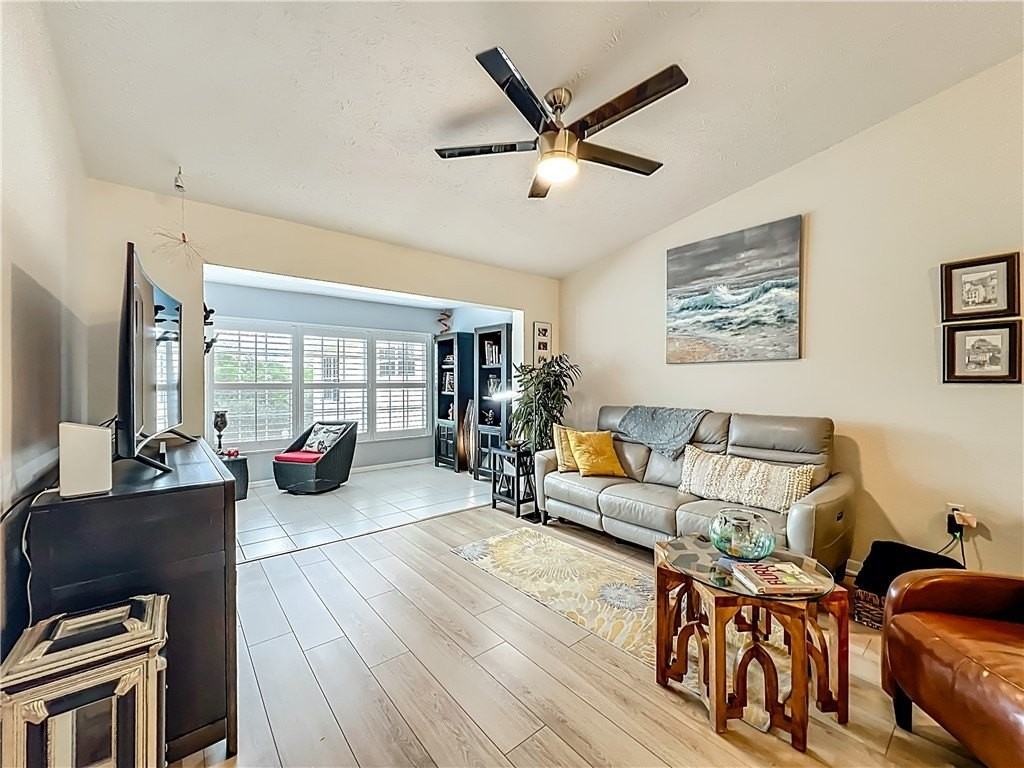 760 Lake Orchid Cir Apt 204 #204 - Photo 7 of 33