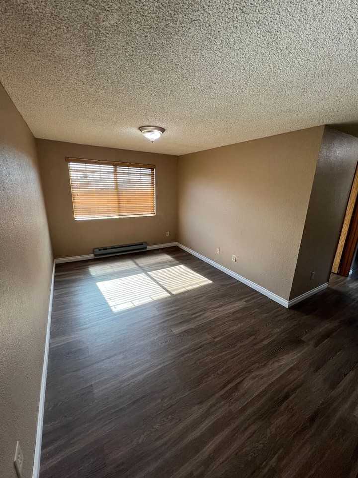 Westwood Apartments - Photo 3 of 8