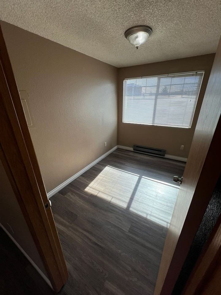 Westwood Apartments - Photo 4 of 8