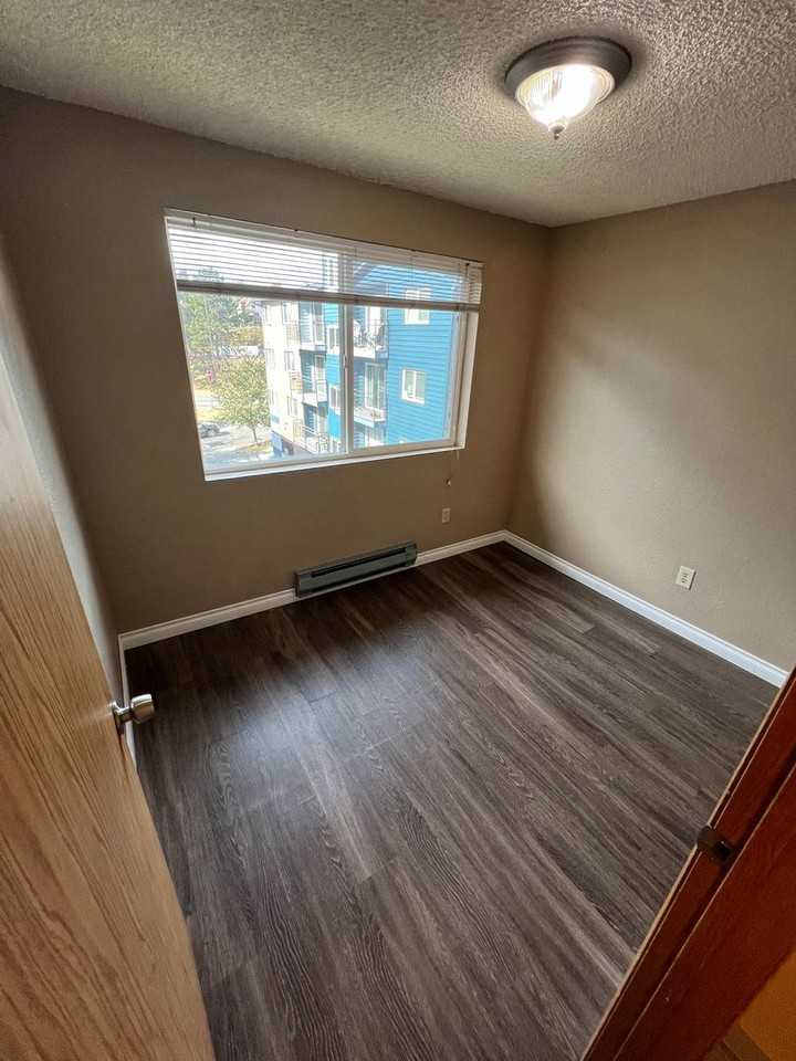 Westwood Apartments - Photo 6 of 8