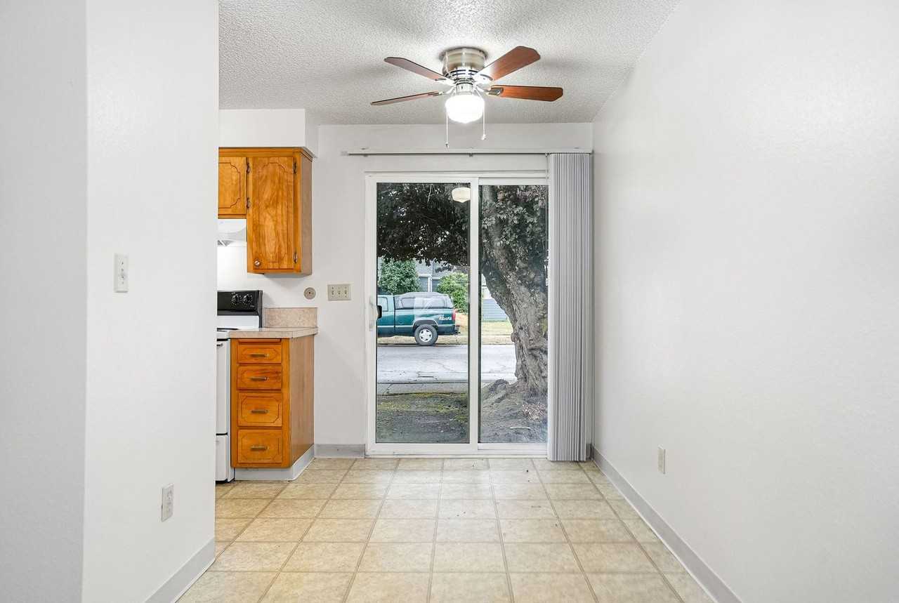 299-5th Street - Photo 2 of 20