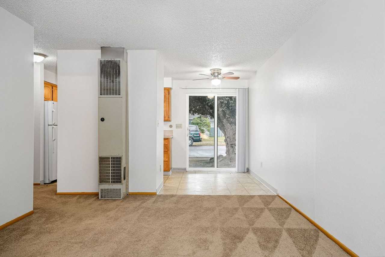 299-5th Street - Photo 6 of 20