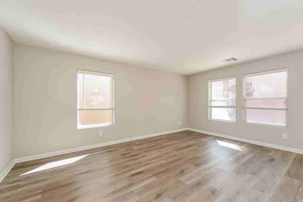 6171 Blue Rapids Ct - Photo 5 of 17