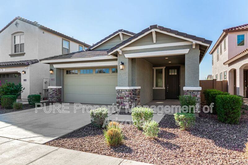 9229 West Roma Avenue - Photo 3 of 33