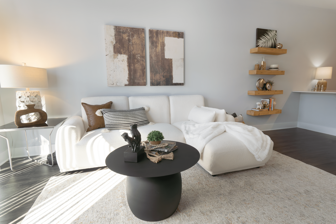 The Residences at Hamilton Lakes - Photo 5 of 48