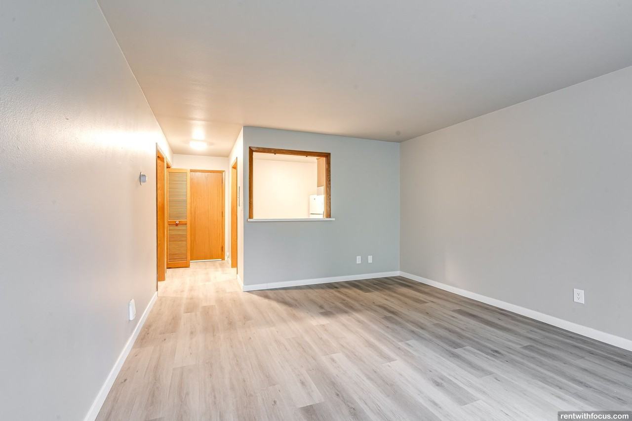 The Bricke - Photo 4 of 11