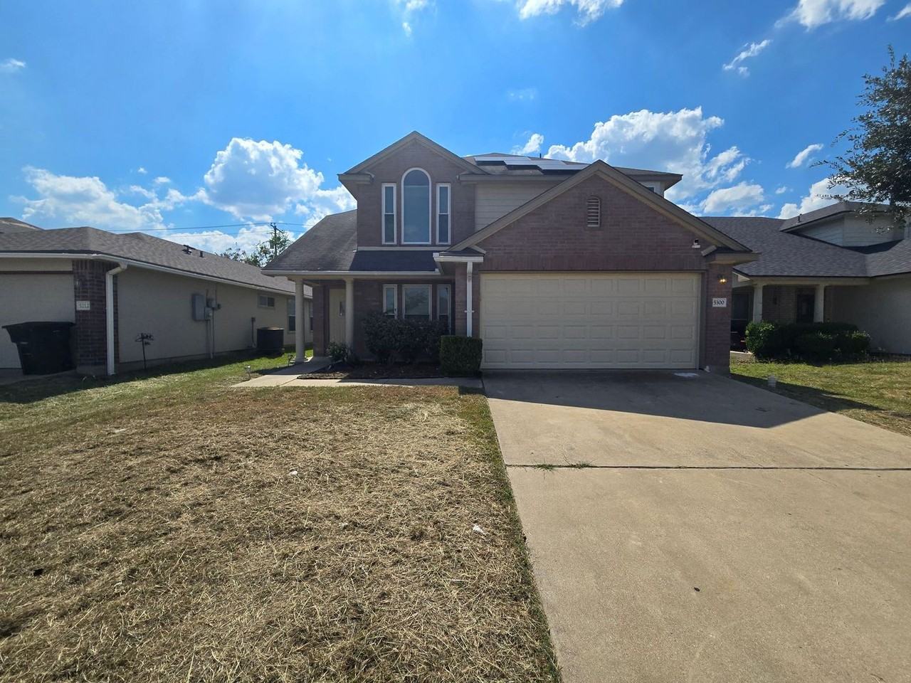 5300 Donegal Bay Court - Photo 2 of 30