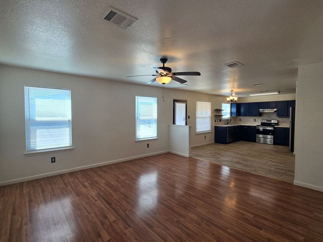 5300 Donegal Bay Court - Photo 6 of 30