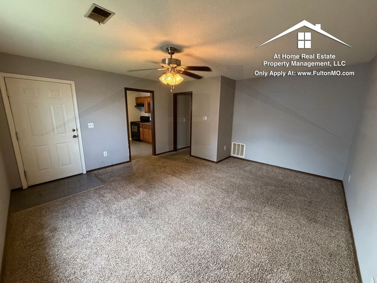 541 Collier Lane - Photo 4 of 21