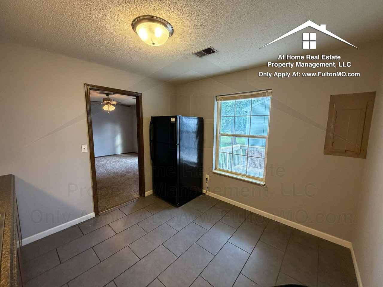 541 Collier Lane - Photo 7 of 21