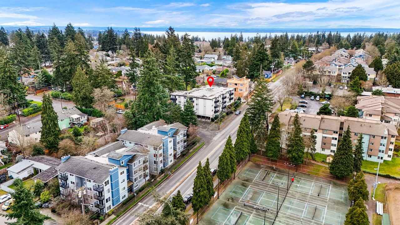 Arbor Heights | New Fully Renovated Apartments - Photo 6 of 6