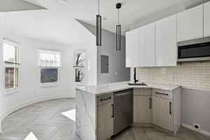 featured image of 862 N 41st St