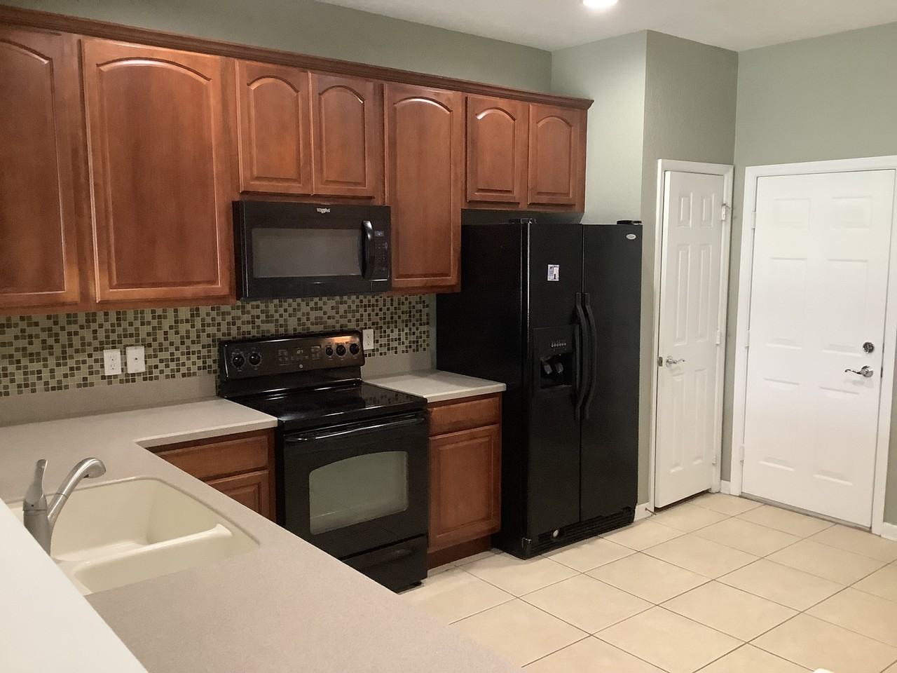 1040 Enclair Street - Photo 2 of 17