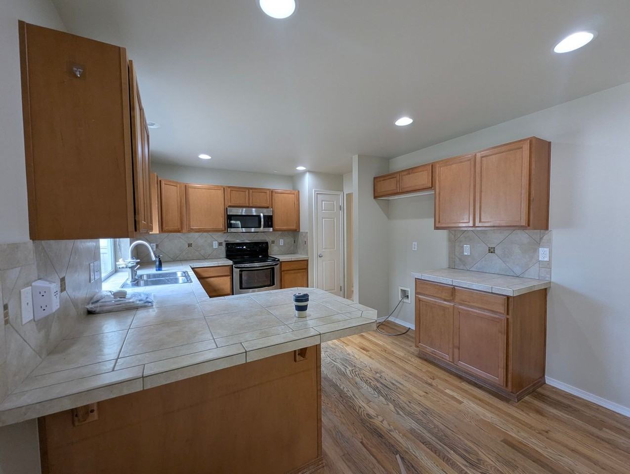 12706 167th Street Court East - Photo 4 of 25