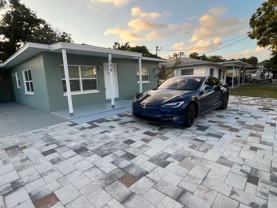 206 N Himes Ave - Photo 1 of 1
