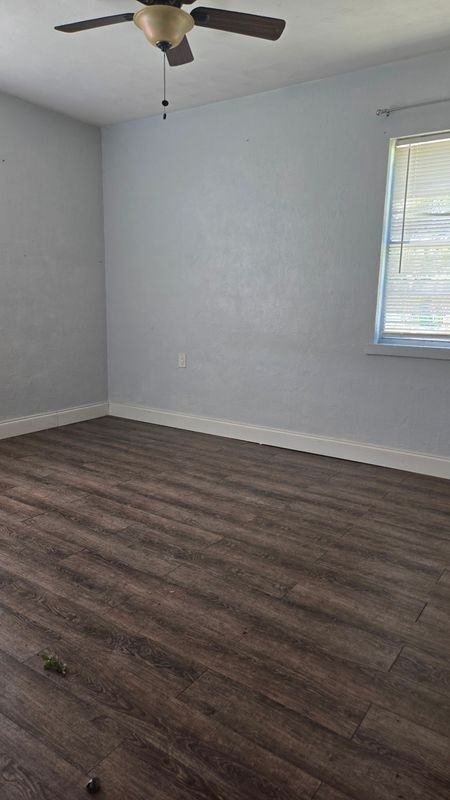 1003 Pinedale Rd - Photo 2 of 19