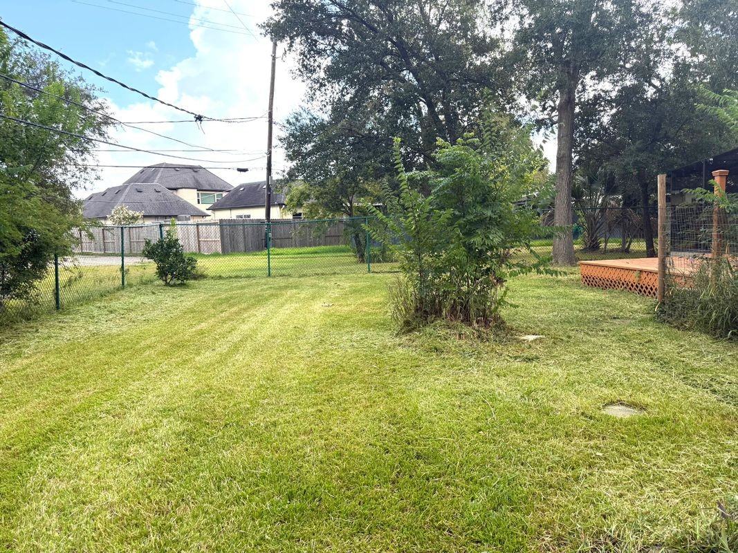 128 Shadylawn St - Photo 3 of 20