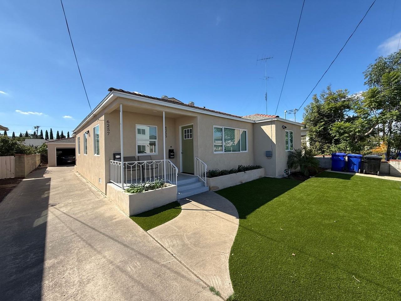 6255 Stewart St - Photo 2 of 16