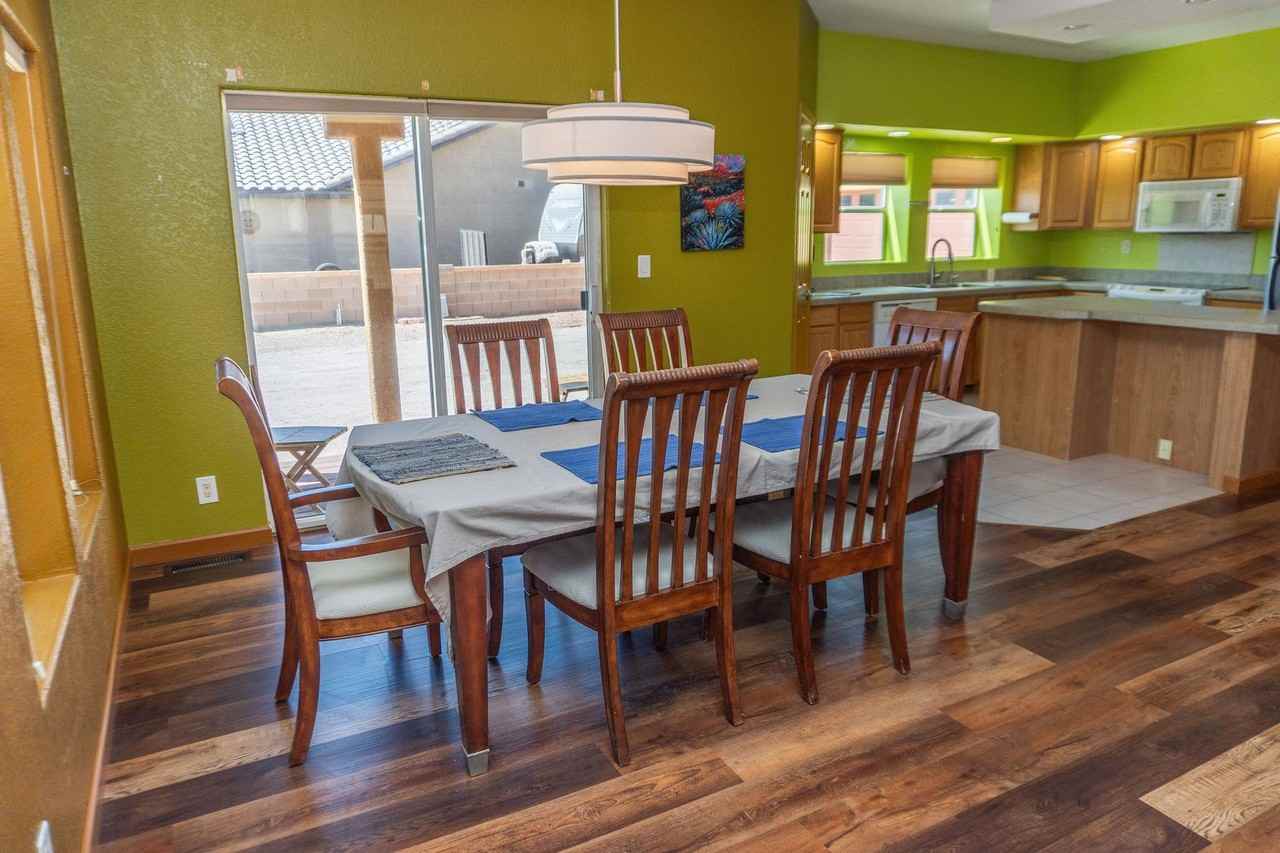 28702 Canal Avenue - Photo 7 of 25