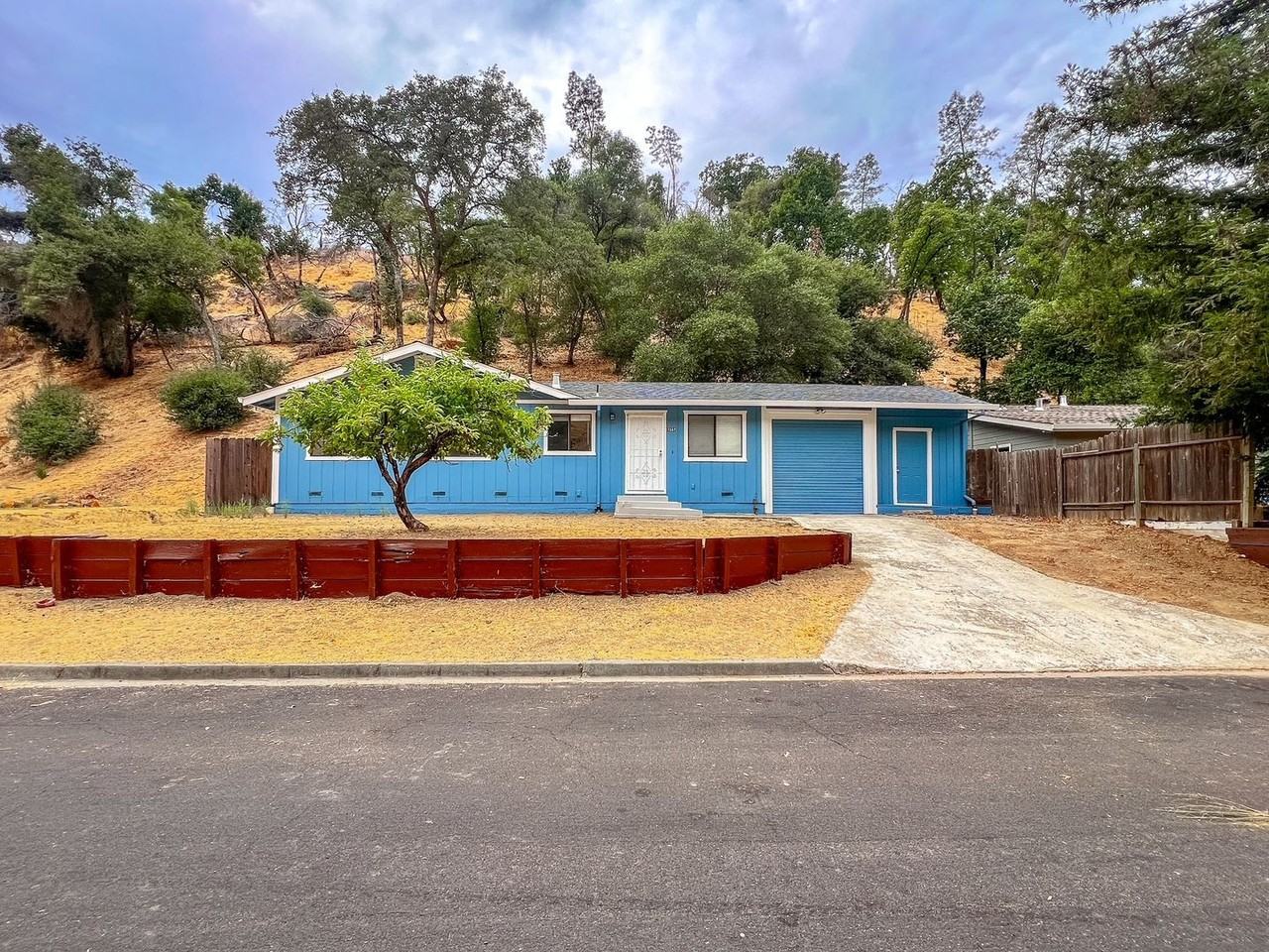 1037 Arroyo Grande Dr