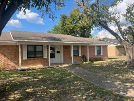 6419 Landmark Dr - Photo 1 of 1