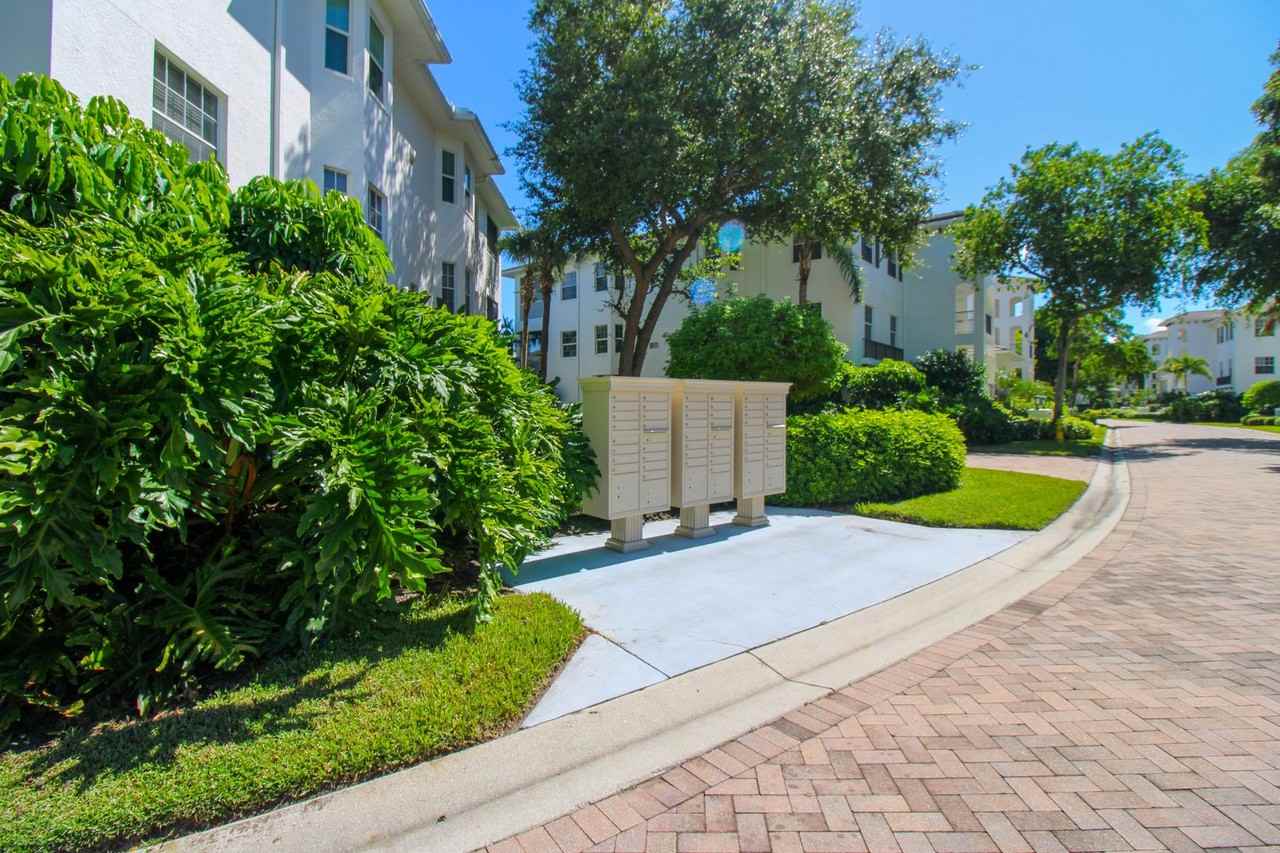 825 Bentwater Cir #101 - Photo 5 of 50