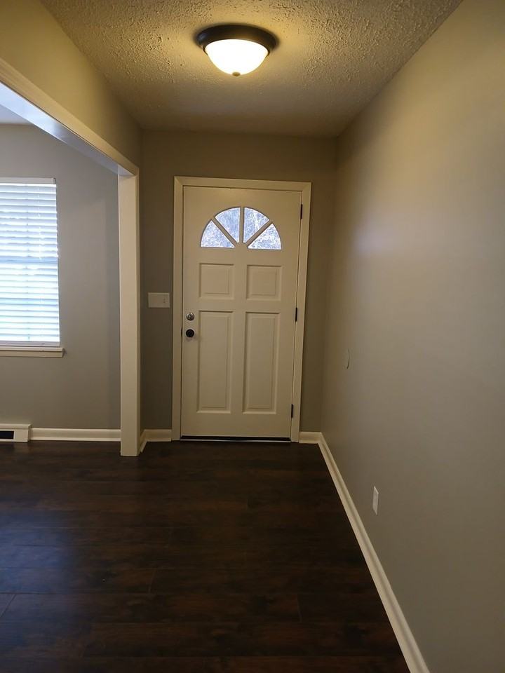 8649 Shady Acres Dr - Photo 2 of 19