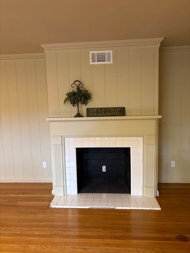 3739 Marie Cook Dr - Photo 5 of 39