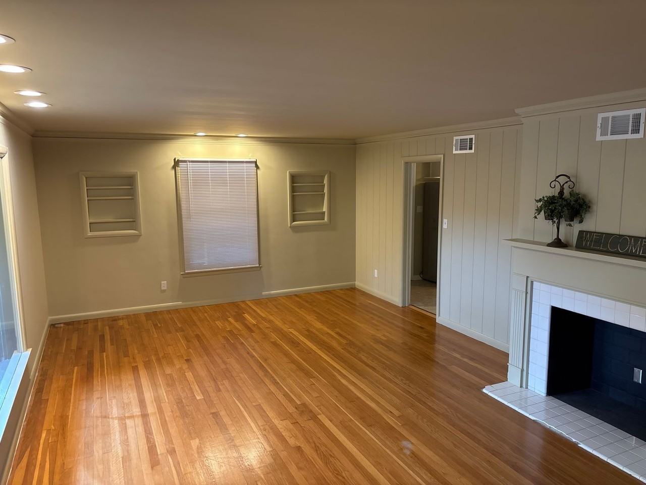 3739 Marie Cook Dr - Photo 6 of 39