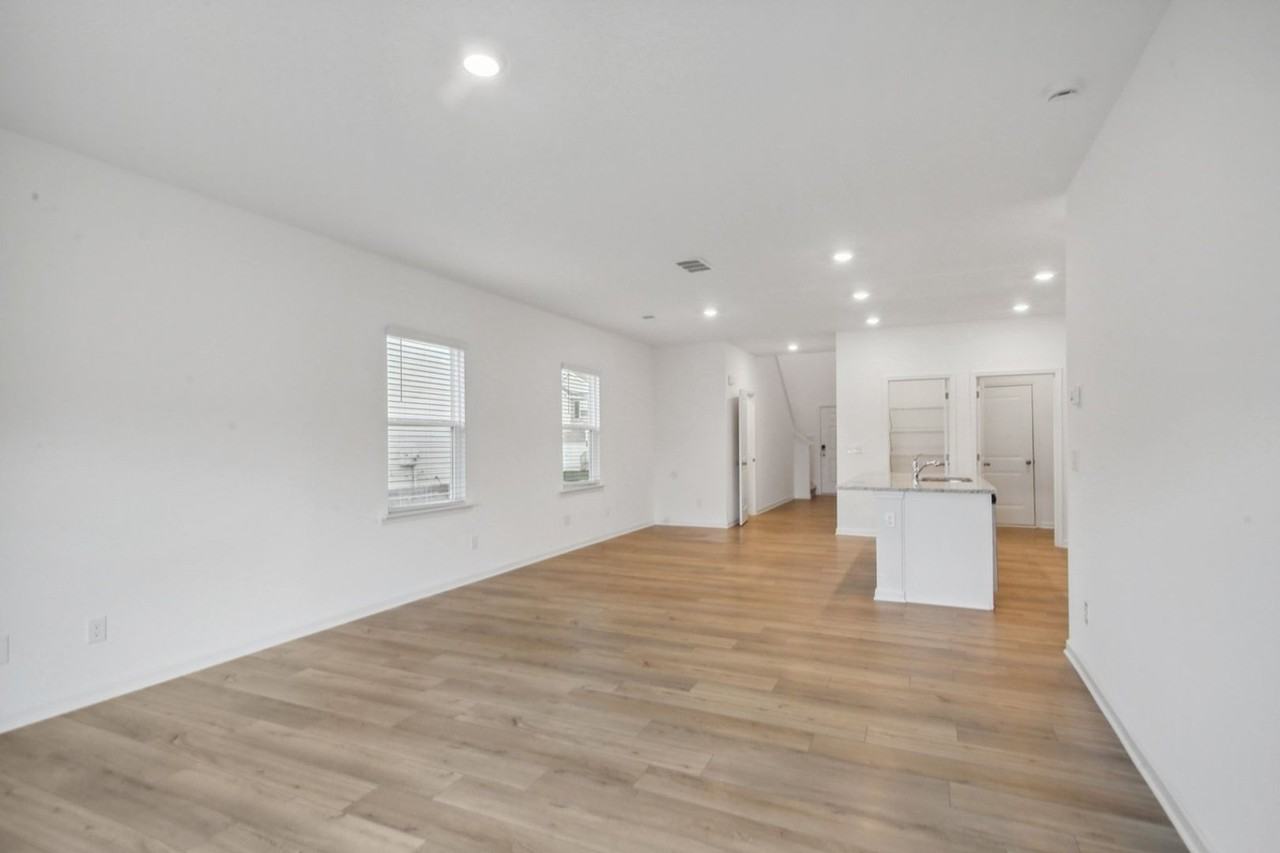 3853 Rustic Barn Way - Photo 4 of 29