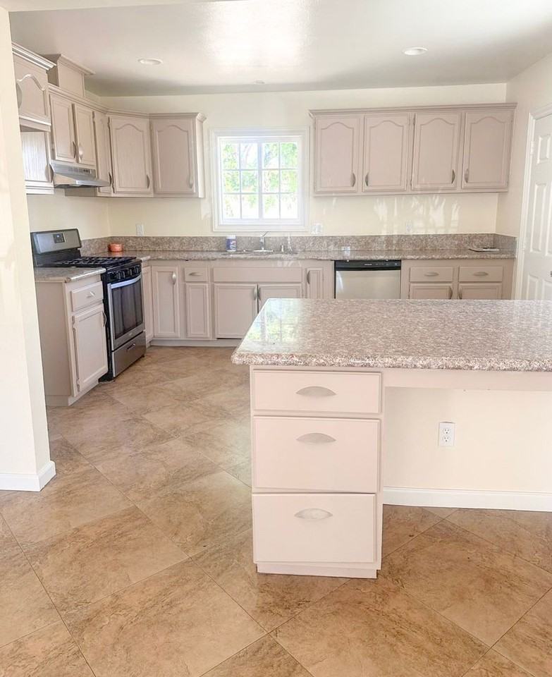 9781 Indiana Ave - Photo 2 of 34