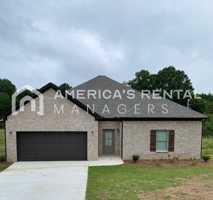 featured image of 82 Barnett Pl