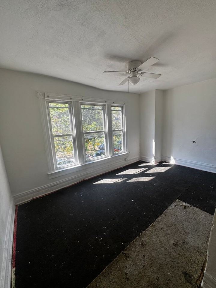 102 Rockwood Ave - Photo 5 of 16