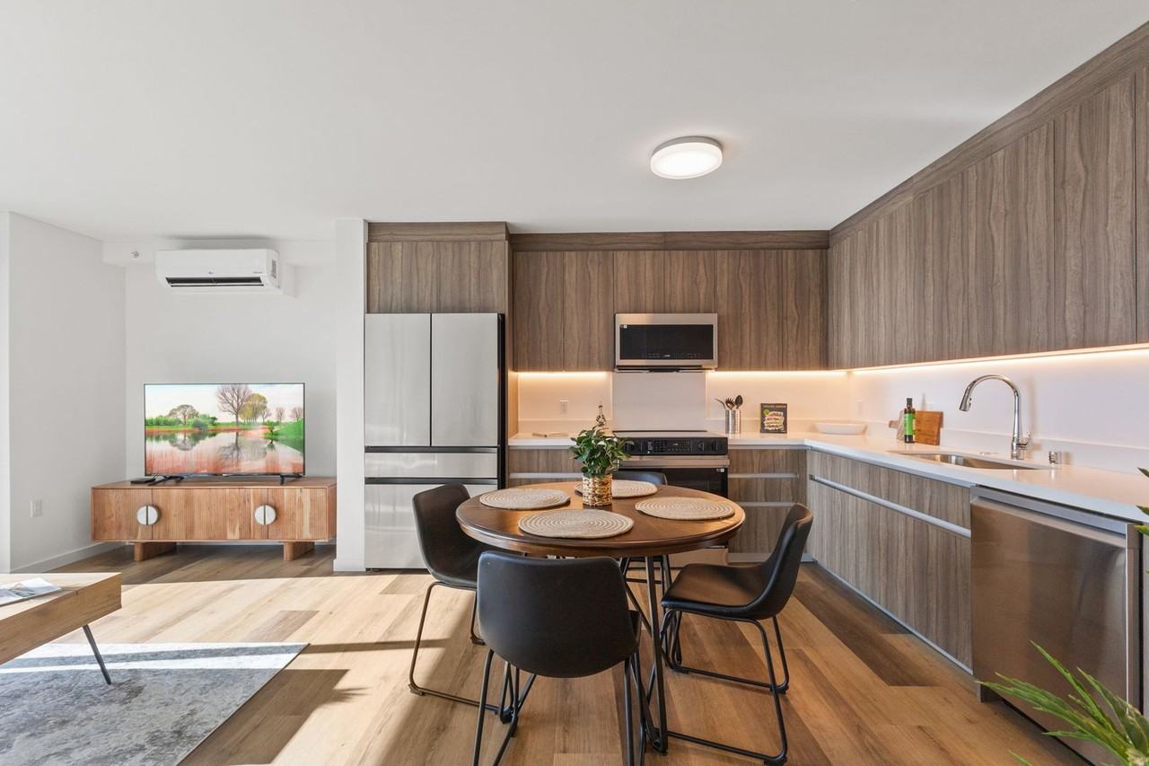 1515 Liona St #3507 - Photo 6 of 26