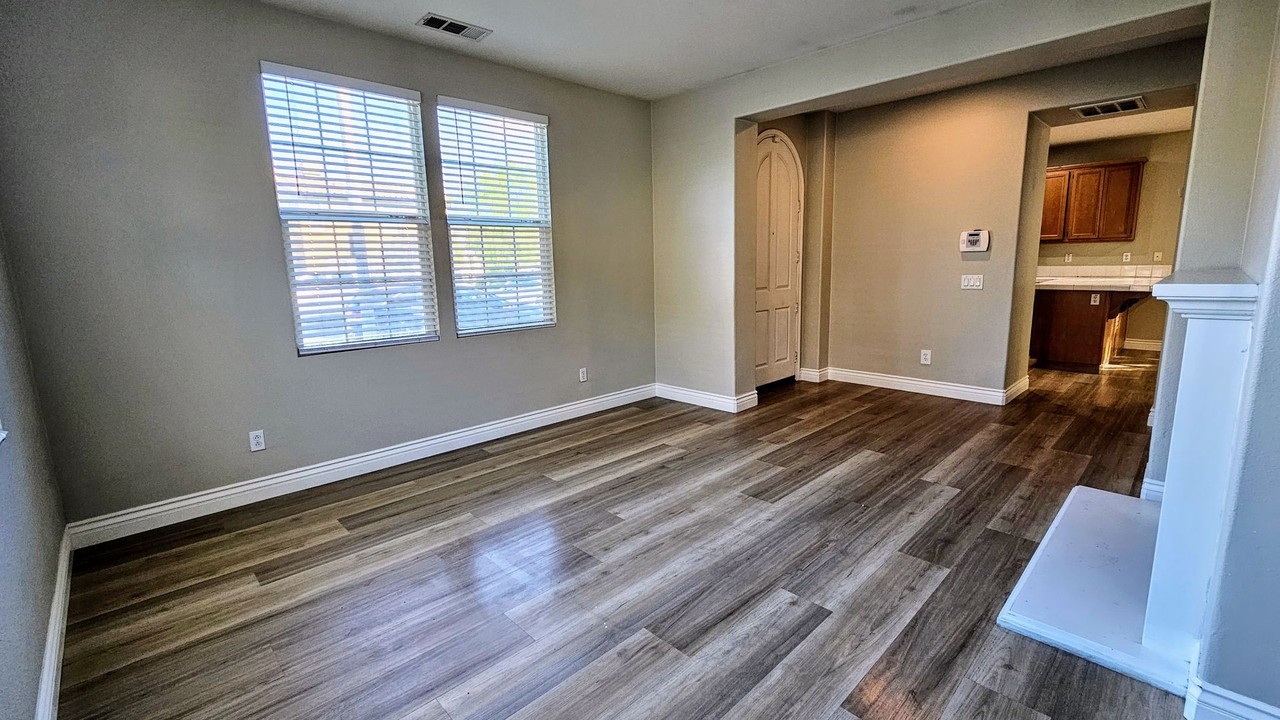 2894 Echo Springs Dr - Photo 3 of 22