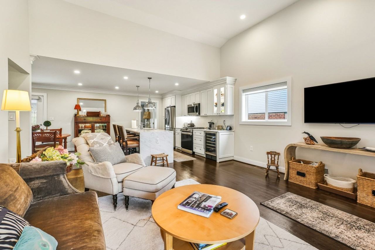 8706 Sundale Dr - Photo 6 of 32